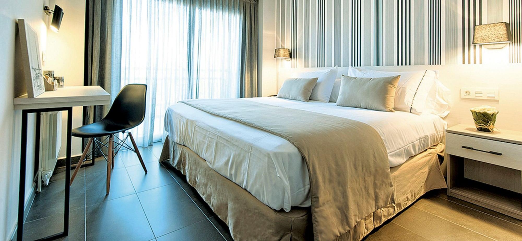 นิว โฮเต็ล โคล็อง Hotel มาตาโร ภายนอก รูปภาพ
